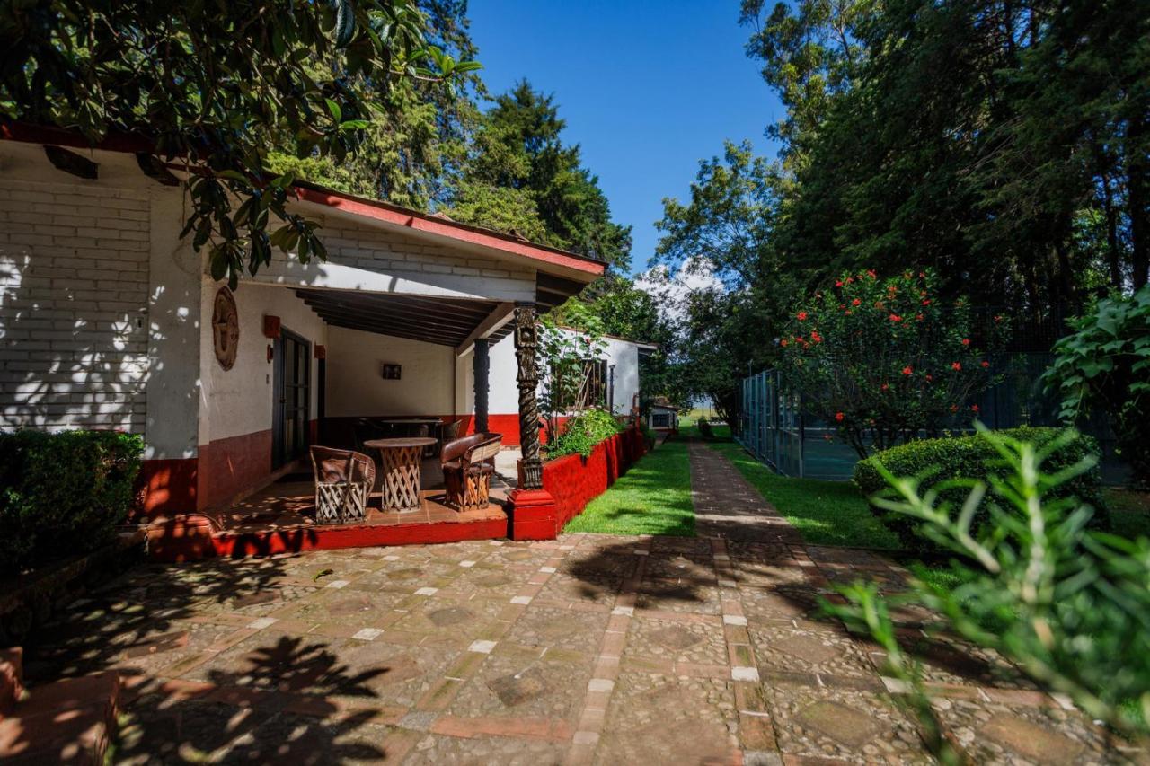 Lago Sol Hotel & Suites Tzintzuntzán Buitenkant foto
