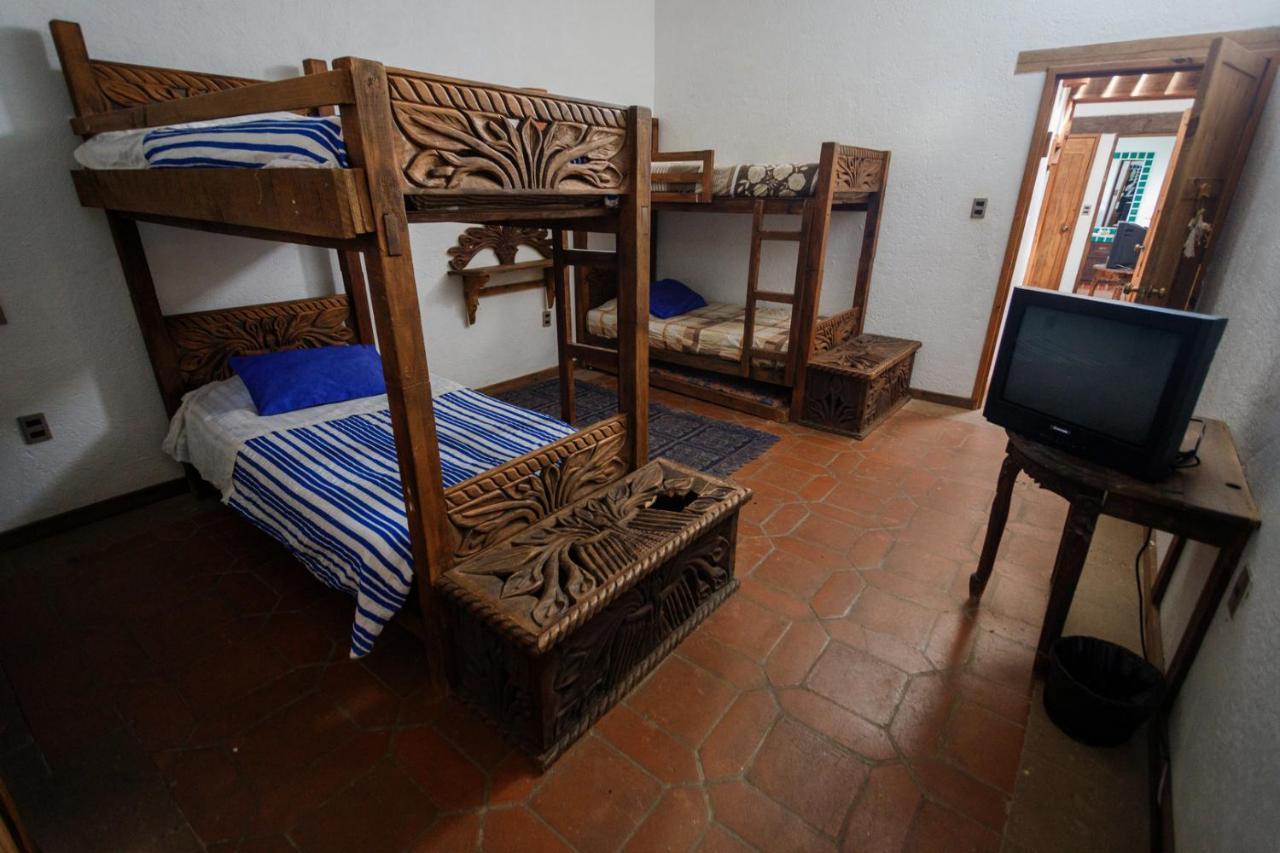 Lago Sol Hotel & Suites Tzintzuntzán Buitenkant foto